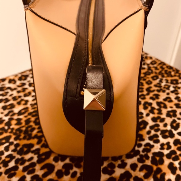 Kate spade 2 park avenue purse - Picture 3 of 8